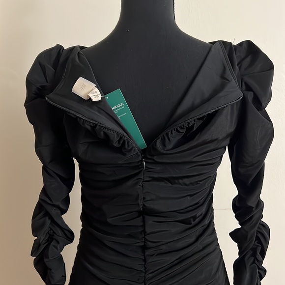 🆕H&M Black Ruched Dress - Size: S - Picture 5 of 7